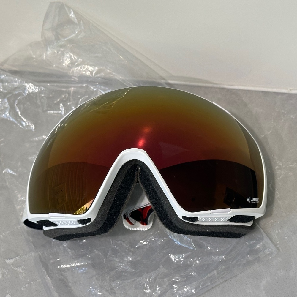 NEW! Vonzipper JETPACK Snow Sport goggles Unisex White Gloss WILDLIFE Chrome